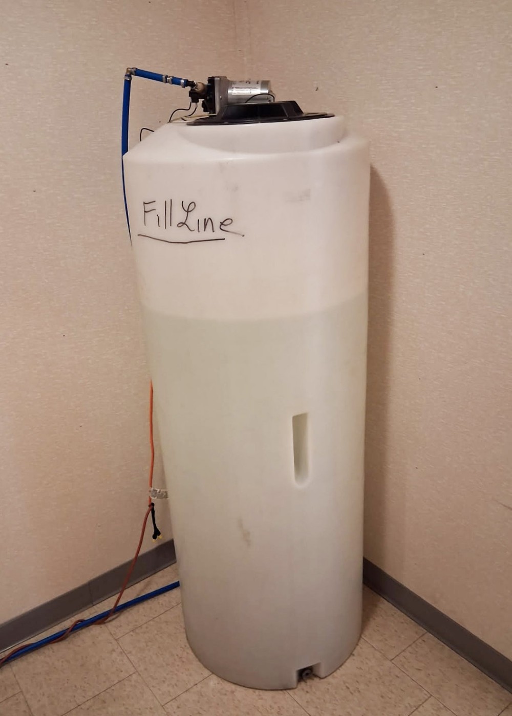 Fresh water tank for trailer septic system