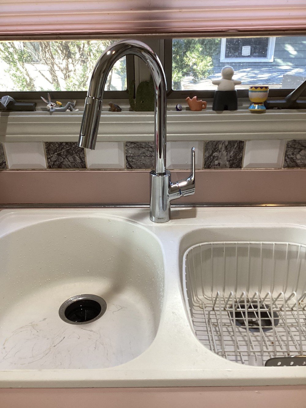 Installation of a new kitchen faucet