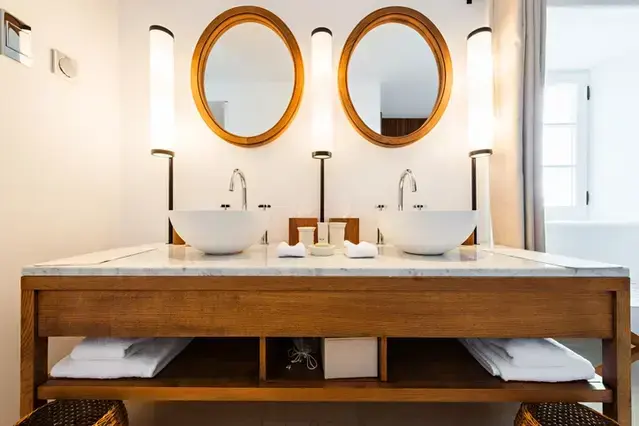 Double Vanity with two sinks
