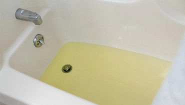https://www.mrrooter.com/us/en-us/mr-rooter/_assets/expert-tips/images/mrr-blog-why-is-my-bathwater-yellow-.webp