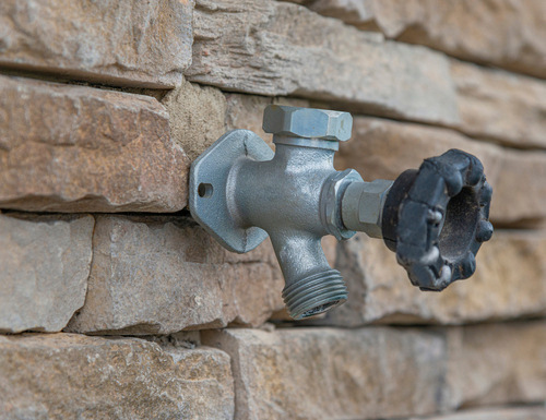 Outdoor faucet image
