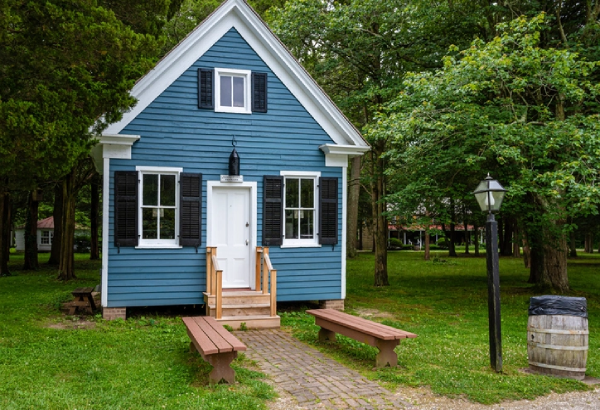 Blue tiny home in Cape May, NJ | Mr. Rooter Plumbing of South Jersey