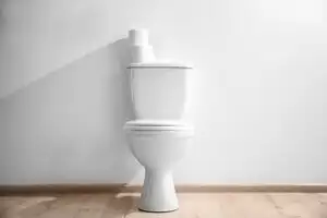 White toilet in need of a plumber in Sarasota